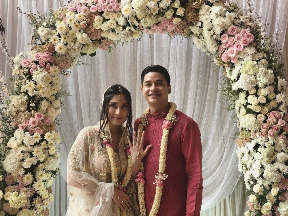 Optimistis Dapat Restu Menikah! 10 Momen Mesra Adly Fairuz & Angbeen