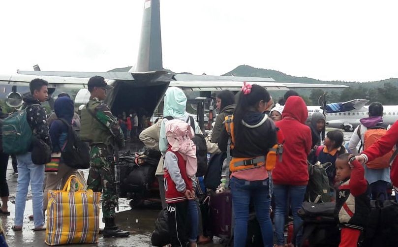 Khofifah Pastikan Beberapa Warga Jatim akan Kembali dari Wamena Besok