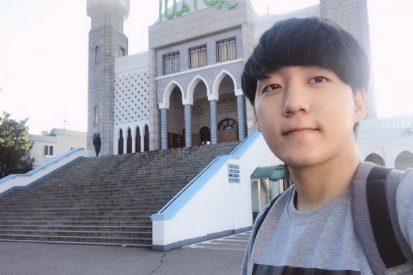 Jadi Mualaf, 10 Potret Jay Kim YouTuber Hits Korea Selatan