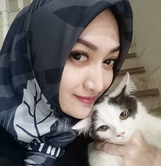 10 Potret Memikat Janda Sahrul Gunawan, Indriani Hadi Tambah Awet Muda