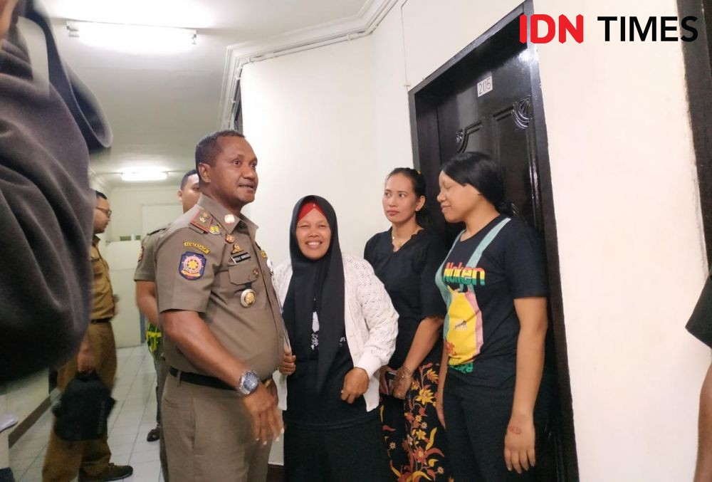 Kehabisan Tiket, Pemkot Surabaya Bantu 20 Warga Papua