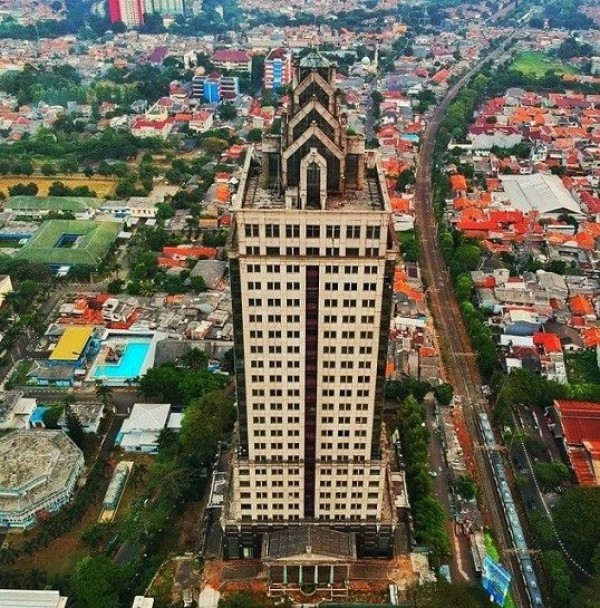 Viral, Ini 10 Fakta Unik Menara Saidah yang Sudah Kosong Puluhan Tahun