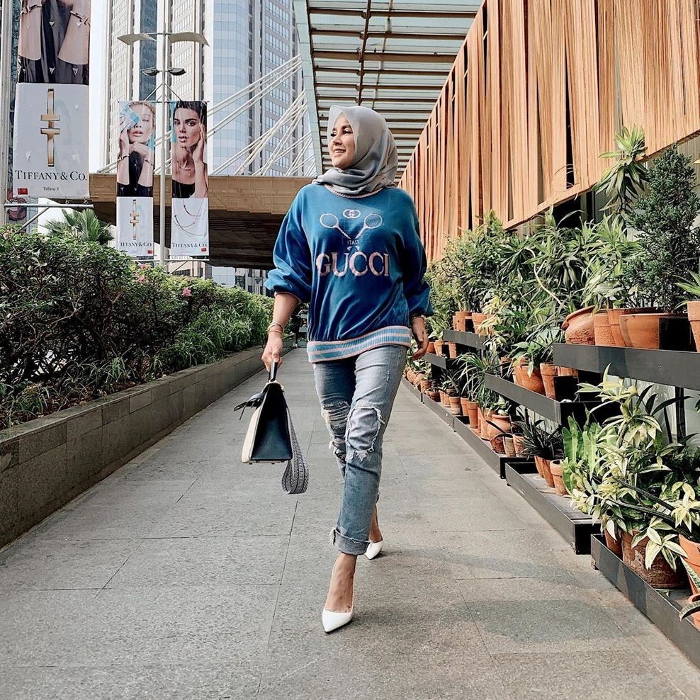 9 Padu Padan Celana  Jeans  untuk  Hijabers  Stylish dalam 