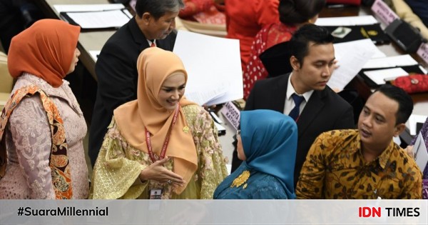 Menelisik Gaji Anggota Dewan Yang Duduki Kursi Panas Senayan