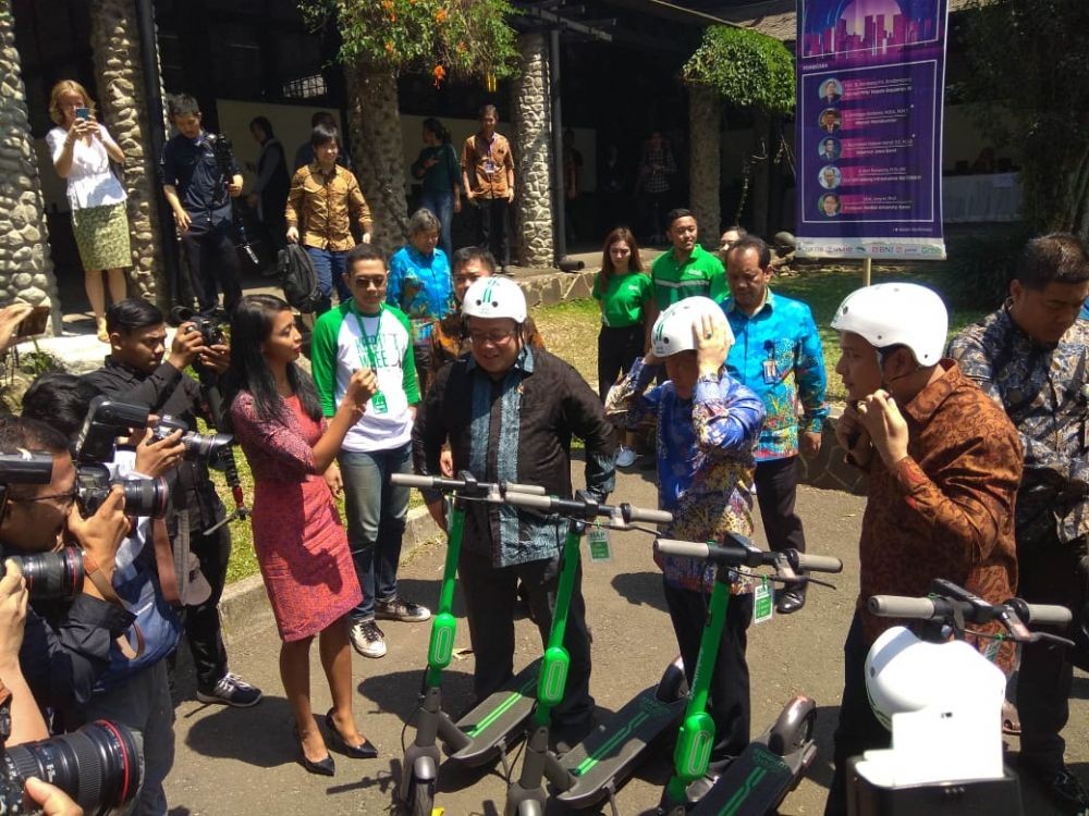 Grabwheels, Skuter Kekinian yang Kini Bisa Kalian Coba di Bandung