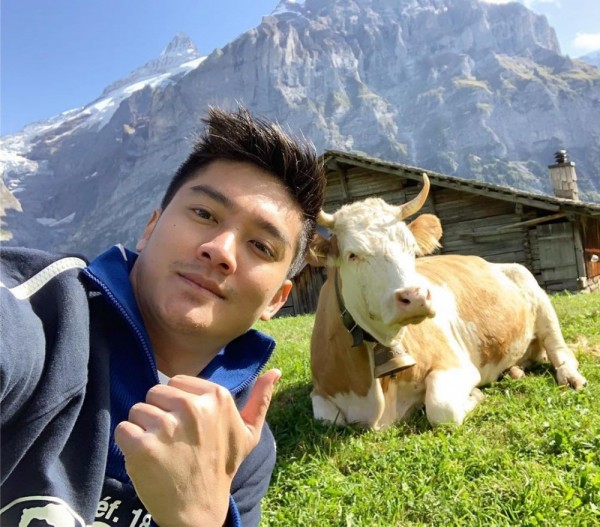 10 Potret Liburan Seru ala Boy William, Pecinta Alam Sejati!