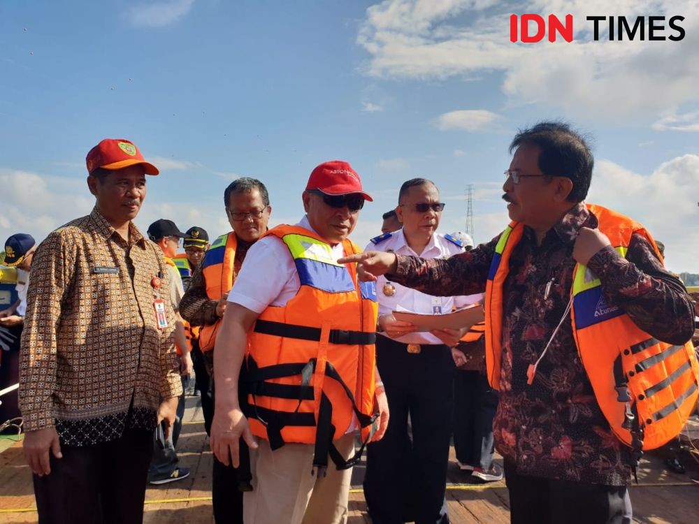 12 Tahun Tak Selesai, Jembatan Pulau Balang Ditengok Dua Menteri