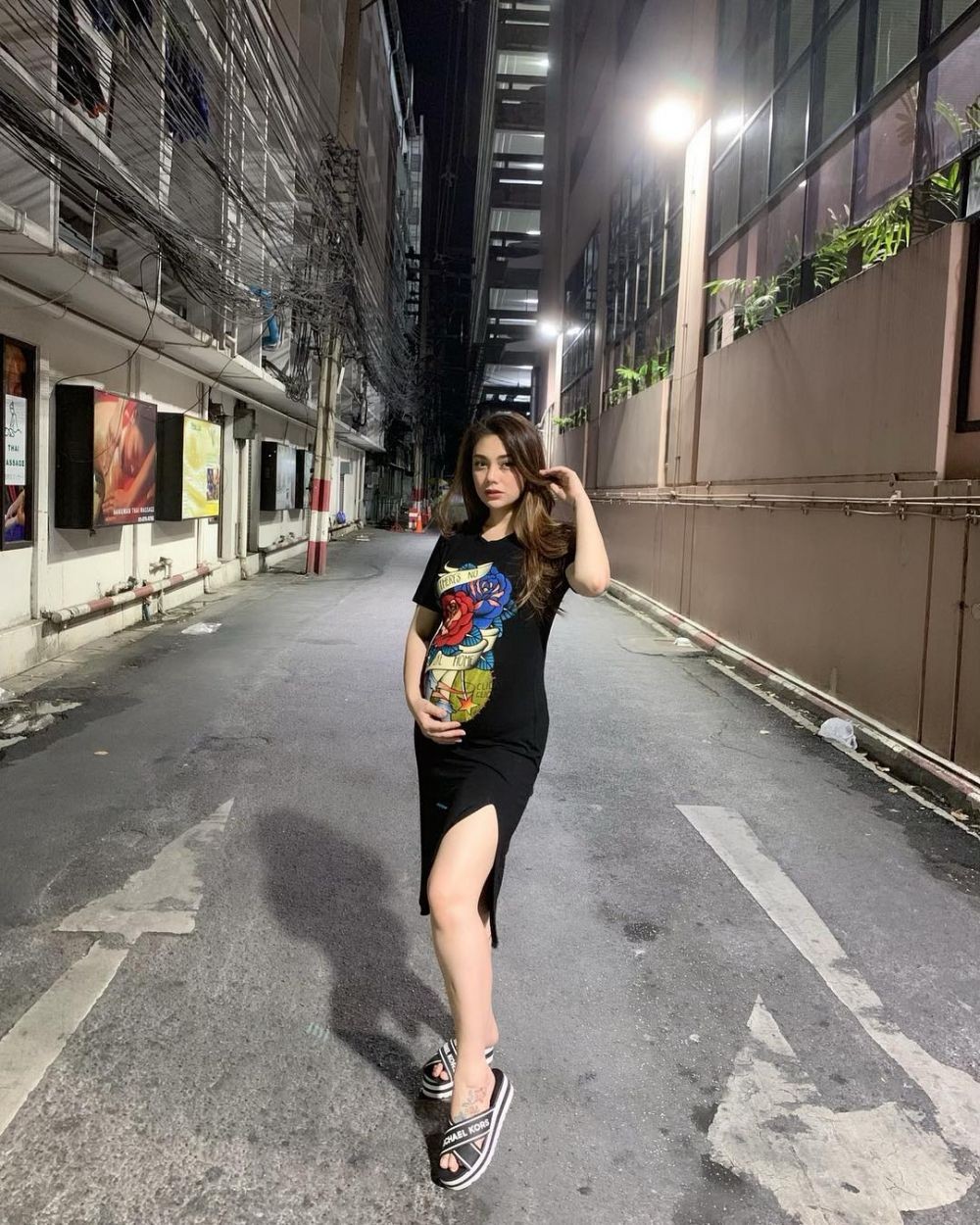 10 Momen Manis Celine Evangelista Jalani Masa Kehamilan, Tetap Anggun!