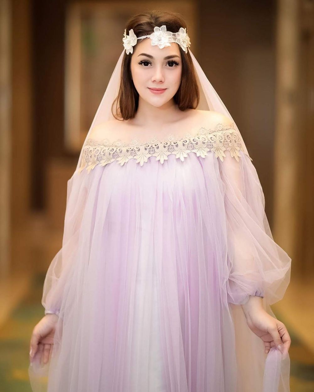 10 Momen Manis Celine Evangelista Jalani Masa Kehamilan, Tetap Anggun!