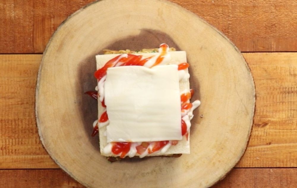 Cocok untuk Menu Sarapan, Resep Membuat Sandwich Indomie ala Yummy