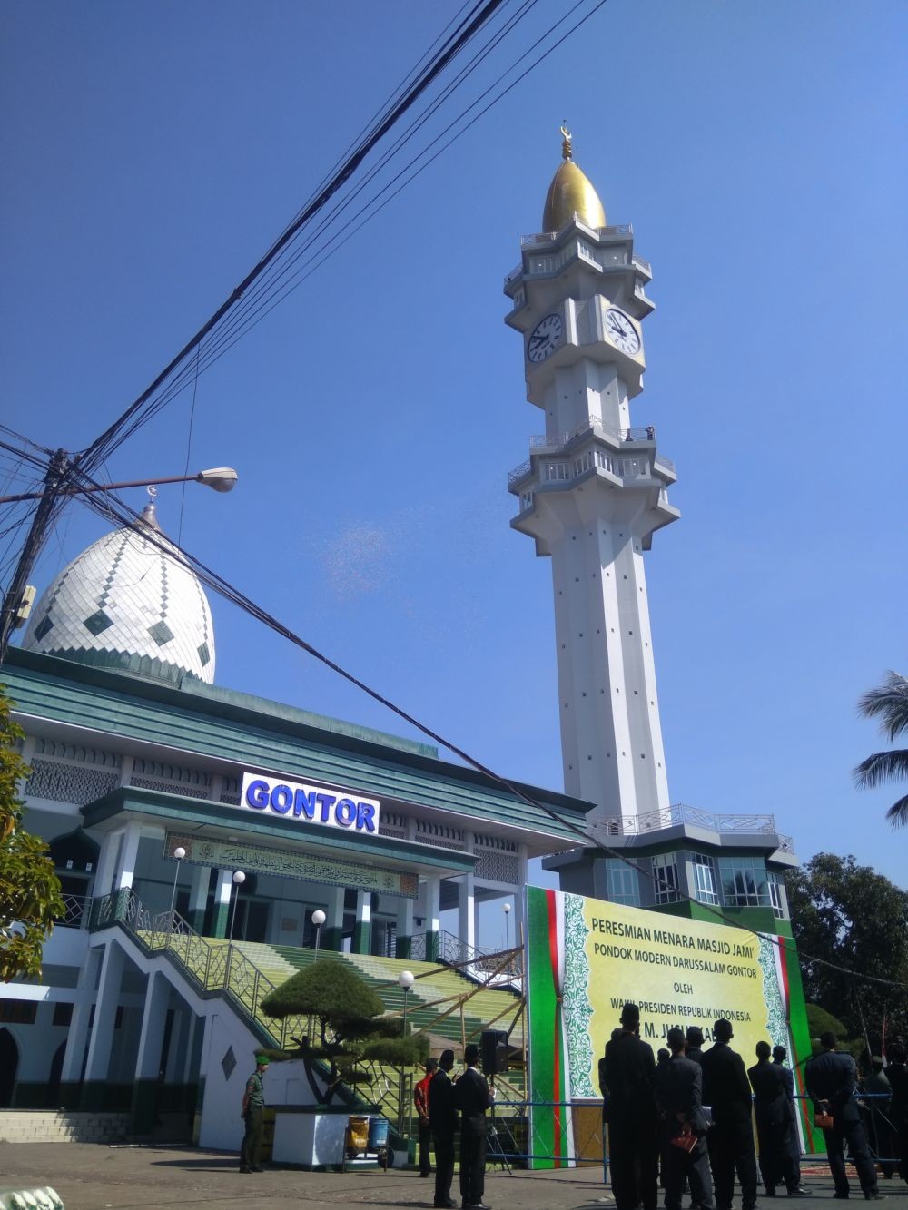 Wapres JK Resmikan Menara Masjid dan Gedung Ekonomi Islam di Gontor  