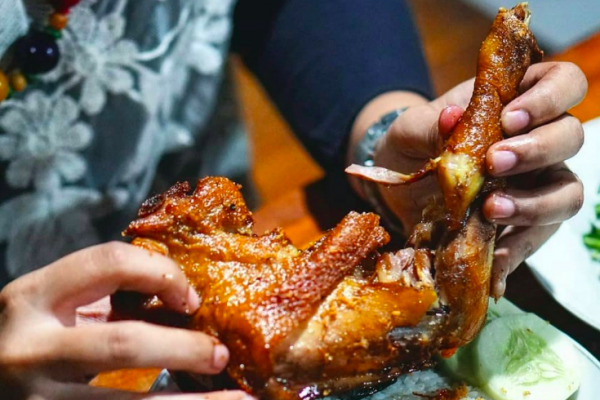 10 Fakta Bebek Goreng H Slamet Yang Terkenal Hingga Seantero Negeri