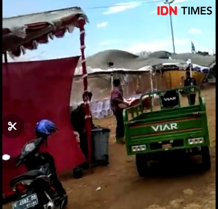 Angin Ribut Terbangkan Tenda di Jepara, Peserta Pameran Trauma