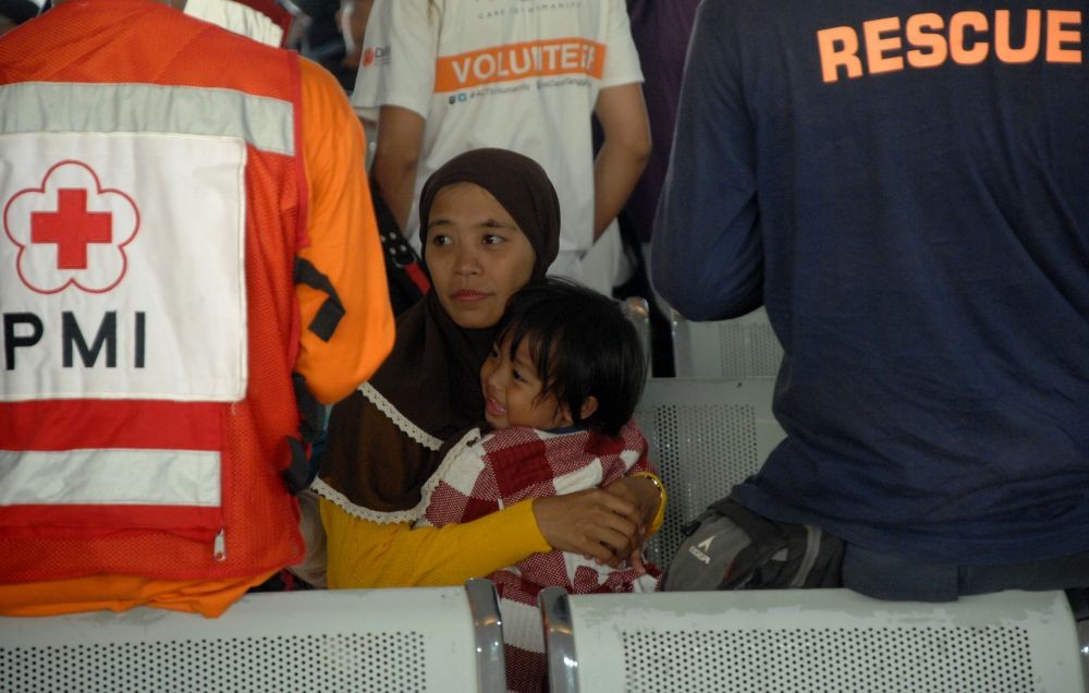 [FOTO] Seribu Ekspresi Para Pengungsi Wamena Setiba di Makassar