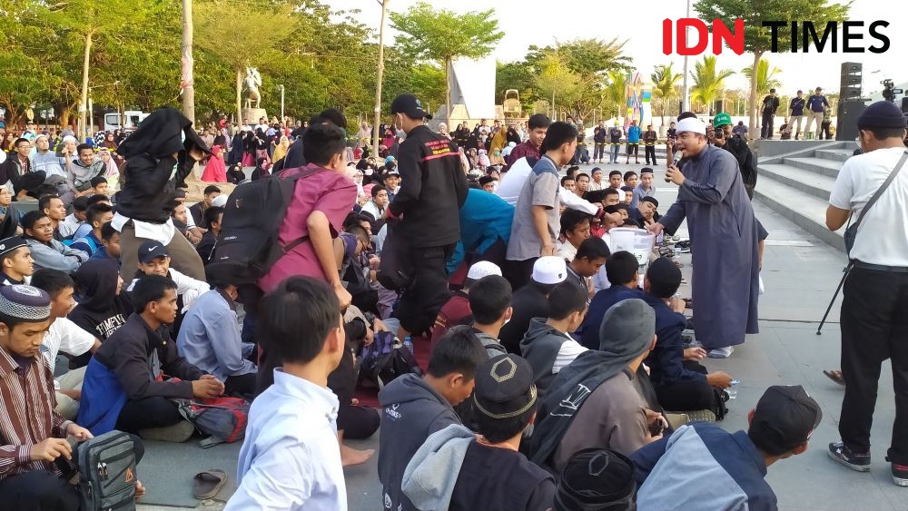 Kumpul di Losari, Warga Makassar Doakan Kedamaian Wamena
