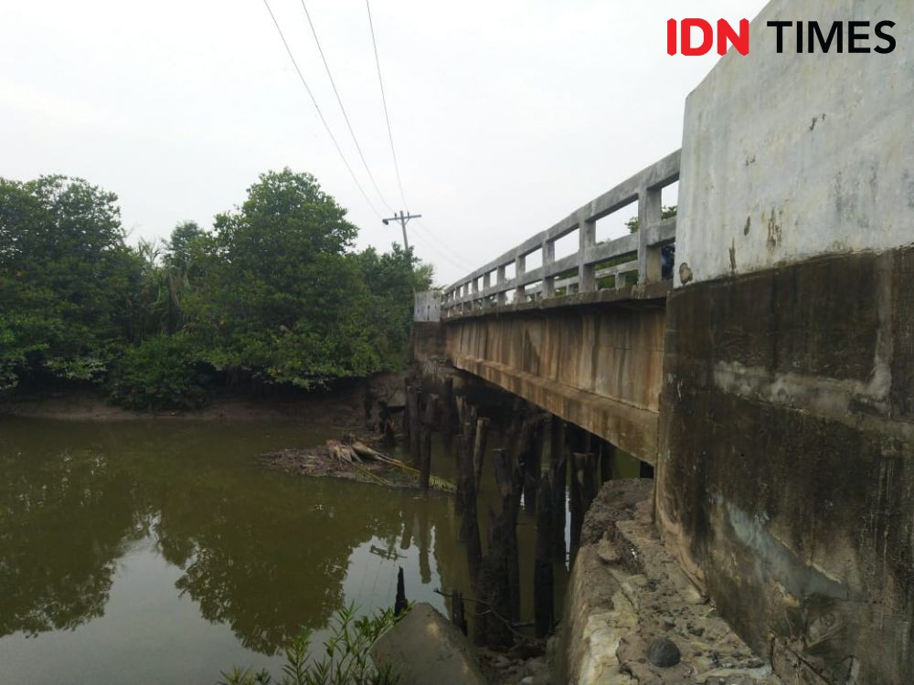 Rehab Jembatan Bermasalah, Mahasiswa Demo ke Kantor Dinas PUPR Langkat