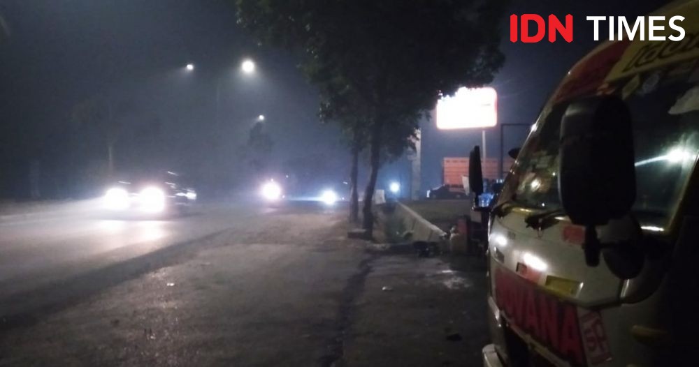 Ini Potret Kondisi Menebalnya Kabut Asap di Palembang pada Malam Hari 