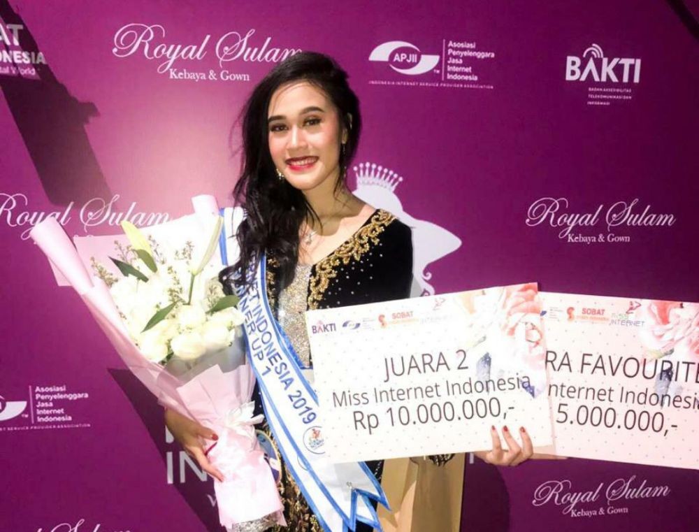 Selamat! Difa Putri Ariani Raih Runner-up Miss Internet Indonesia 2019