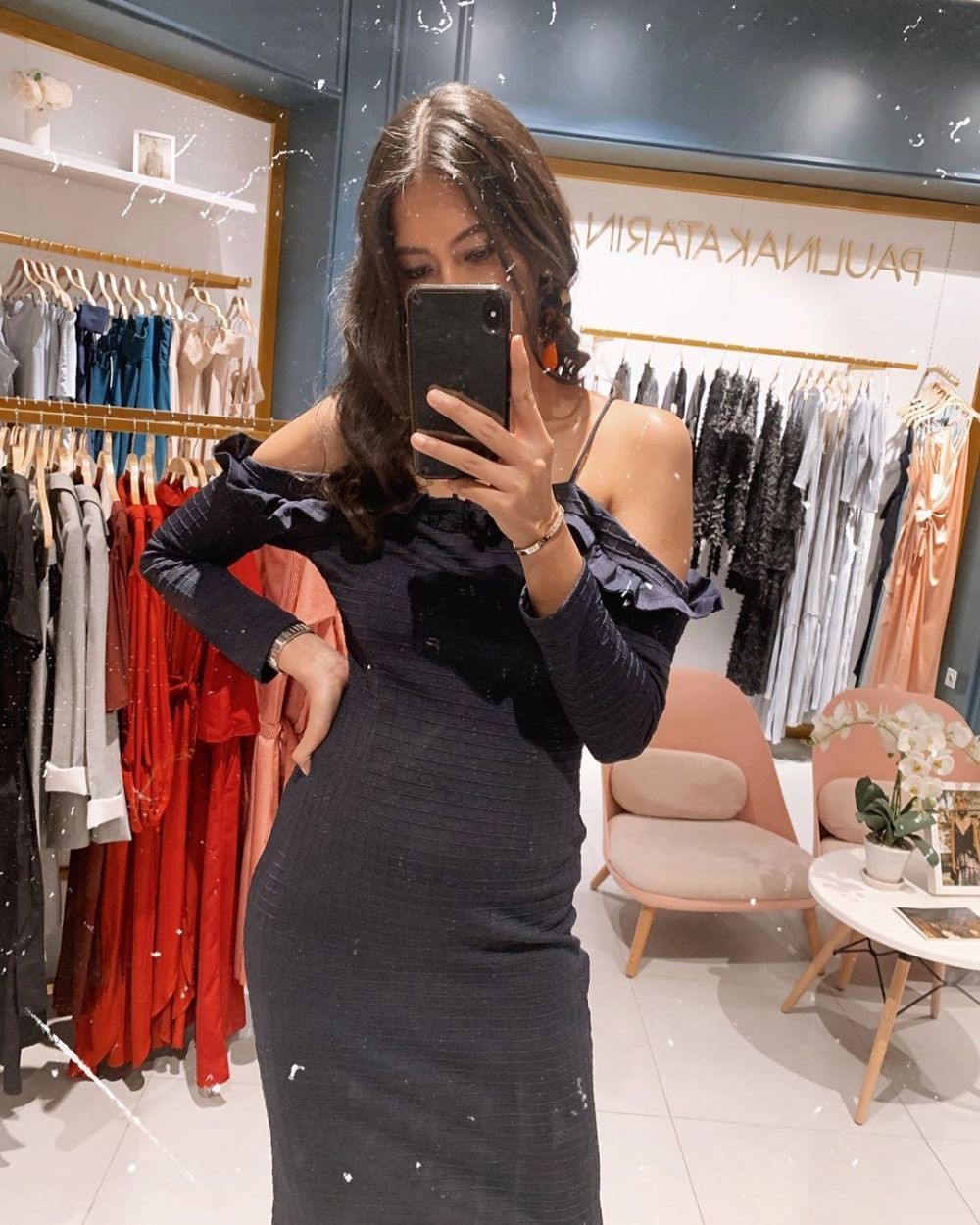 Ini 10 Potret Anggun Paula Verhoeven yang Lagi Hamil 6 Bulan