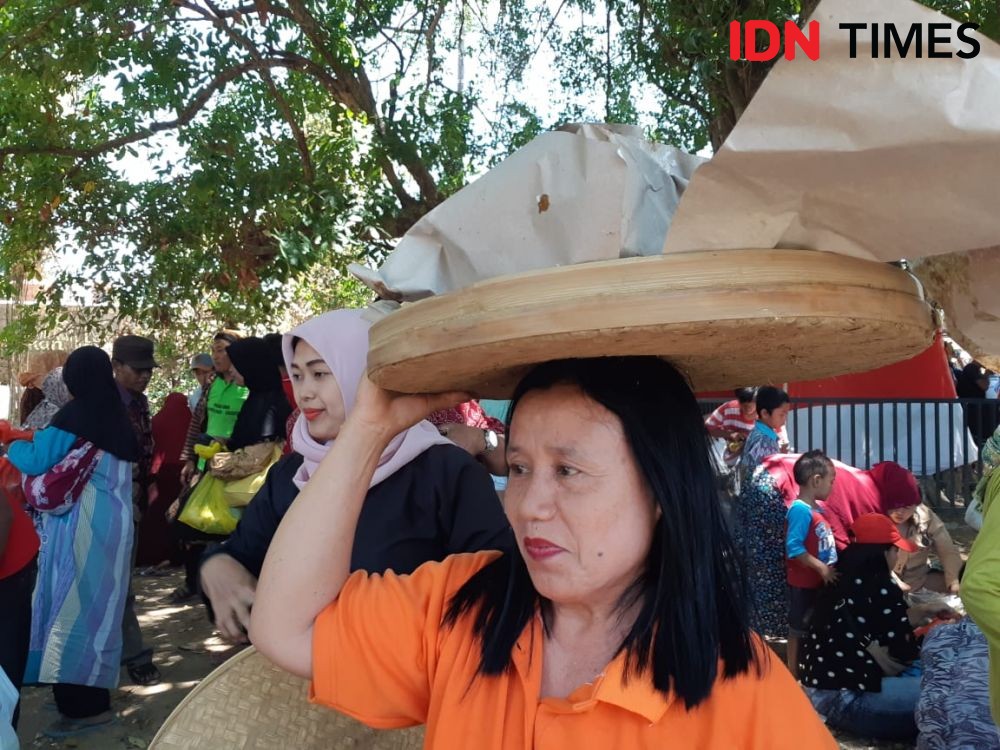 [FOTO] Unicorn, Naga, hingga Buaya Meriahkan Sedekah Bumi di Surabaya