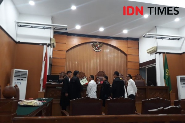 Sidang Nunung: Jaksa Hadirkan 4 Polisi sebagai Saksi
