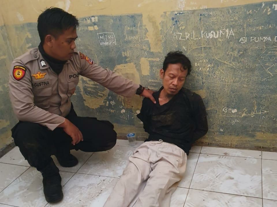 Ridwan Kamil Doakan Wiranto Cepat Pulih dan Kembali Bertugas
