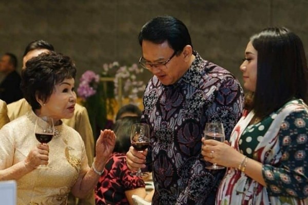 10 Potret Baby Bump Puput Nastiti, Istri Ahok yang Hamil Anak Pertama