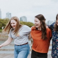 5 Zodiak Penuh Cinta, Bikin Hidup Lebih Berwarna