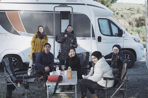8 Aktivitas Seru saat Liburan dengan Campervan ala Ayudia-Ditto