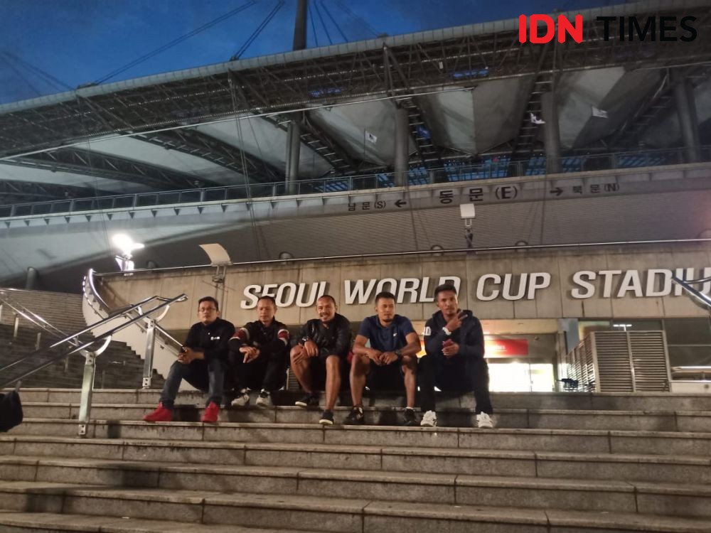 Memburu Jejak Piala Dunia dan Malam KPop di Hongdae Street Seoul