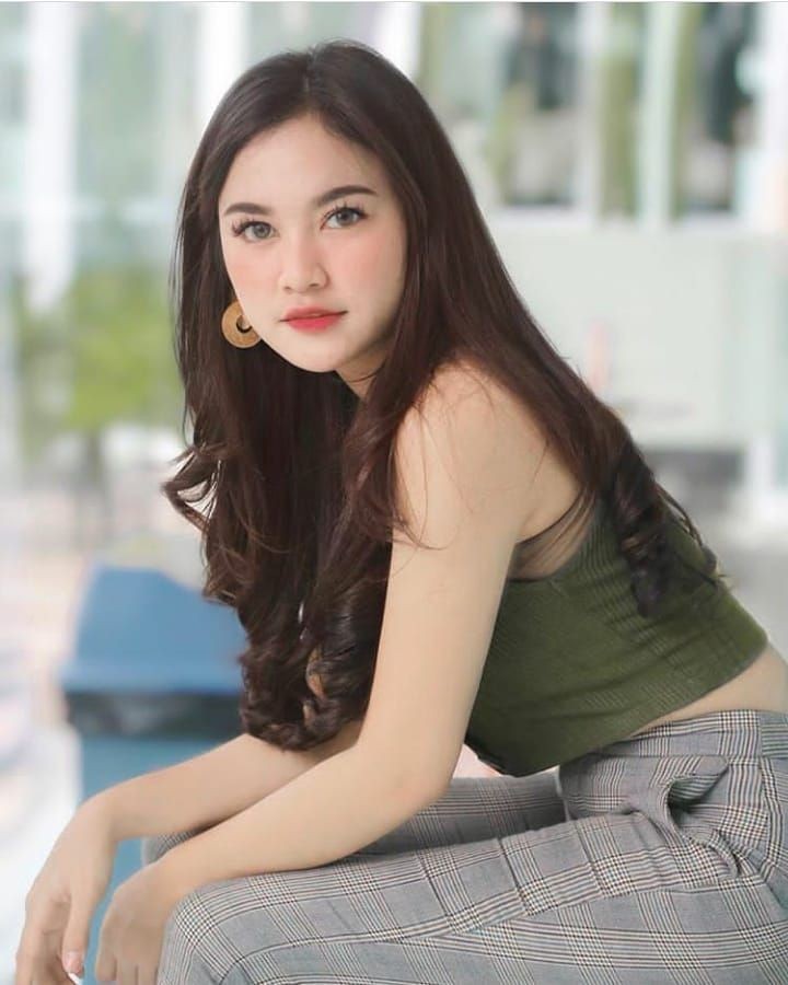 Naik Daun di Indonesian Idol, Tengok 10 Pesona Dokter Gigi Mahalini