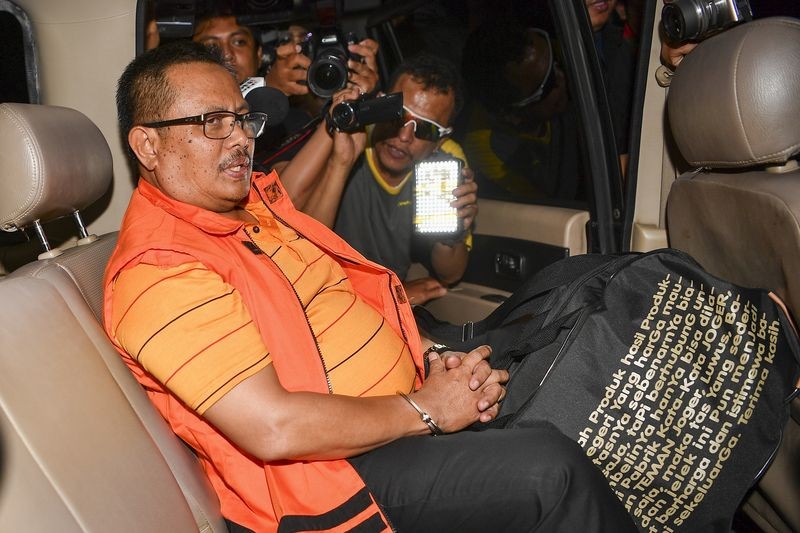 Jaksa: Dari Bupati Indramayu hingga Anggota DPRD Jabar Diduga Terima Suap
