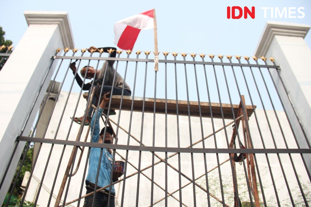 [FOTO] Jelang Pelantikan Jokowi, Gedung DPR/MPR Bersolek