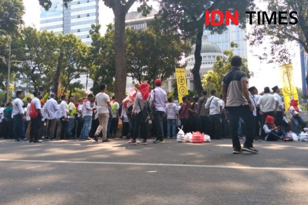 Padati Medan Merdeka, Warga Bersenang-Senang di Hari Pelantikan