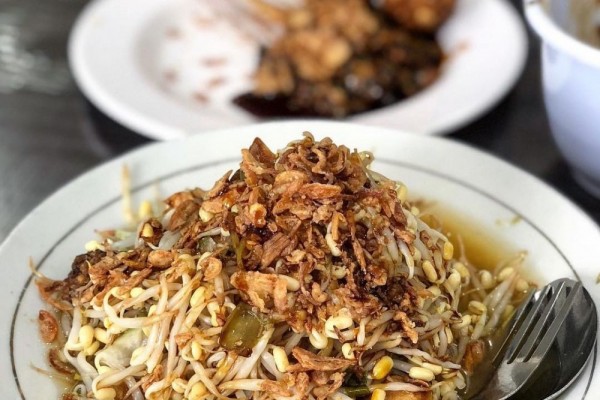 15 Makanan Khas Surabaya yang Paling Populer dan Enak