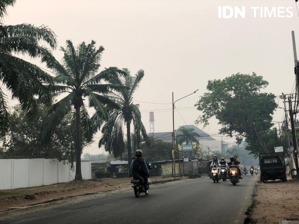 [FOTO] Potret  Kondisi Udara di Kota Palembang Sentuh Level Bahaya   
