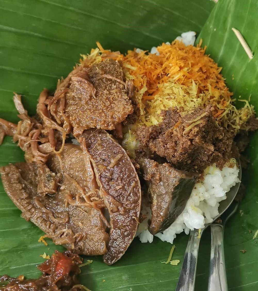 15 Makanan Khas Surabaya yang Paling Populer dan Enak