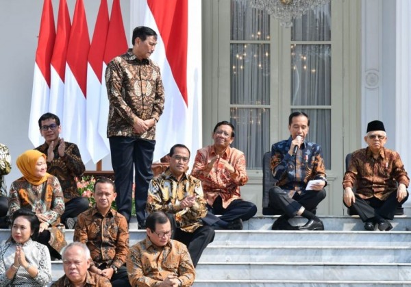 Menanti Reshuffle Kabinet yang Akan Diumumkan oleh Jokowi 