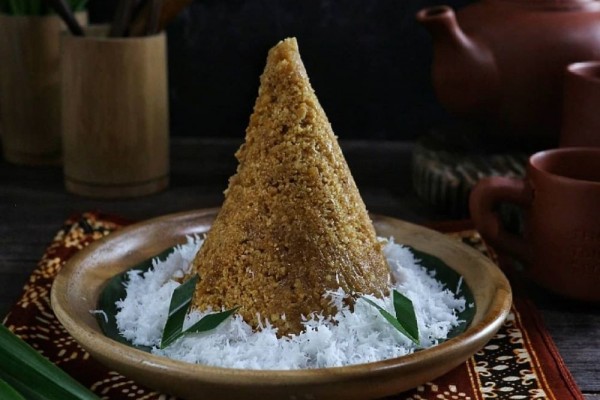 10 Makanan Khas Yogyakarta yang Legendaris, Nasi Tiwulnya Enak!