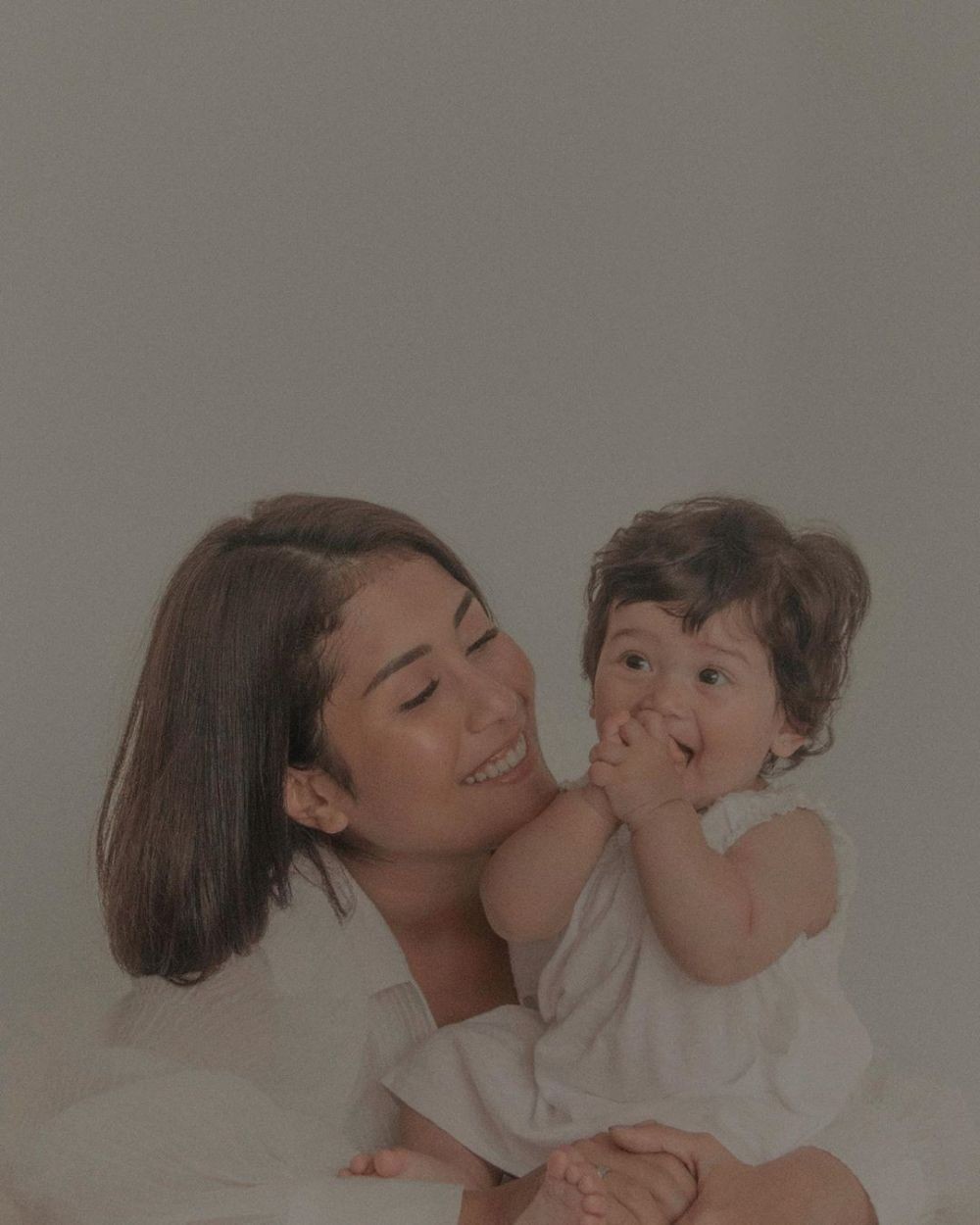 10 Foto Kalea, Anak Tarra Budiman yang Imut Banget!