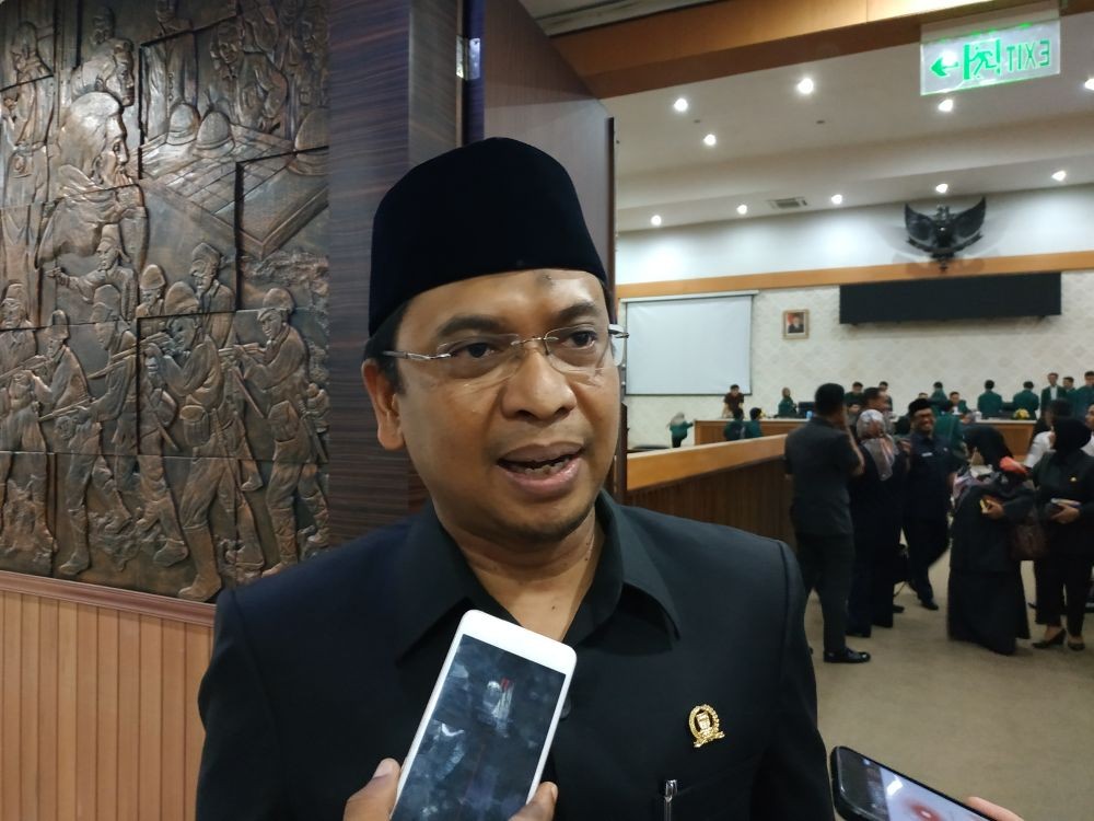 Setelah Wali Kota, Kini Giliran Ketua DPRD Bandung Positif Corona