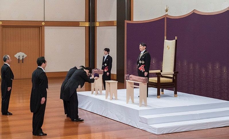 Warga Jepang Demo Tolak Pernikahan Putri Mako dengan Rakyat Biasa