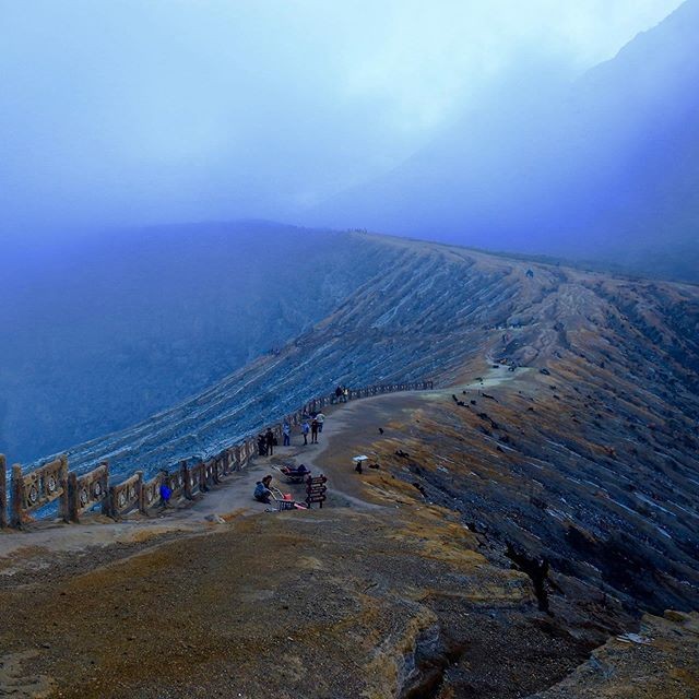 Info Wisata Gunung Ijen Banyuwangi: Rute, Harga Tiket, dan Tipsnya