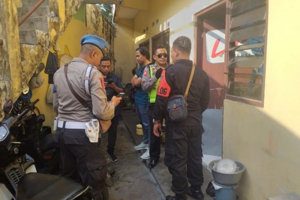 Tangis Balita A yang Tak Paham Ibunya Telah Tiada