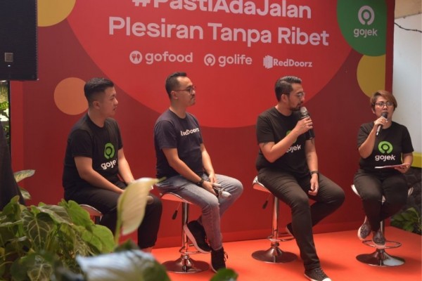 Gojek Gandeng RedDoorz Ajak Plesiran Tanpa Ribet