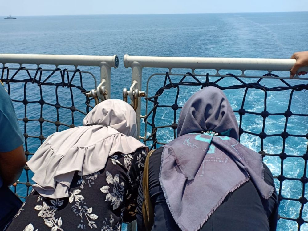 Mengenang Setahun Lion Air JT610 Jatuh, Keluarga Korban Tabur Bunga