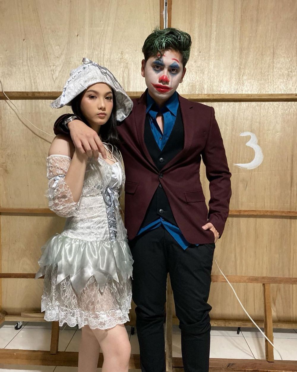 11 Penampilan Artis Indonesia Pesta Halloween, Tebak Siapa Mereka?