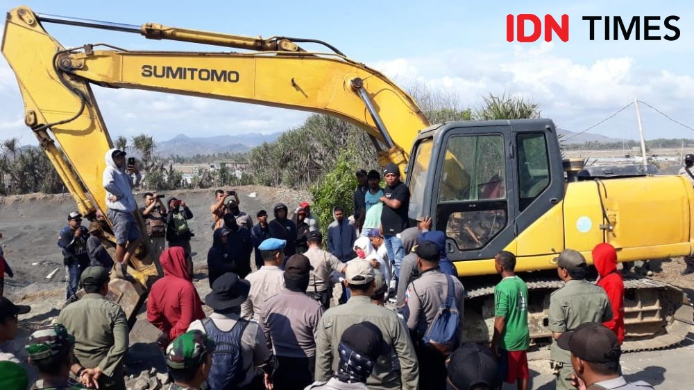 Tolak Ditertibkan, Petambak di Kulon Progo Blokir Jalan