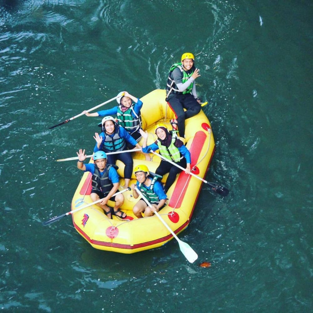 Tips dan Trik Berarung Jeram, Olahraga Ekstrem yang Seru Banget