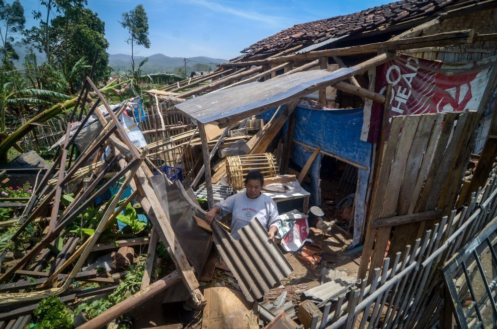 Cuaca Ekstrim, Bandung Dikepung Banjir dan Longsor Usai Hujan Deras